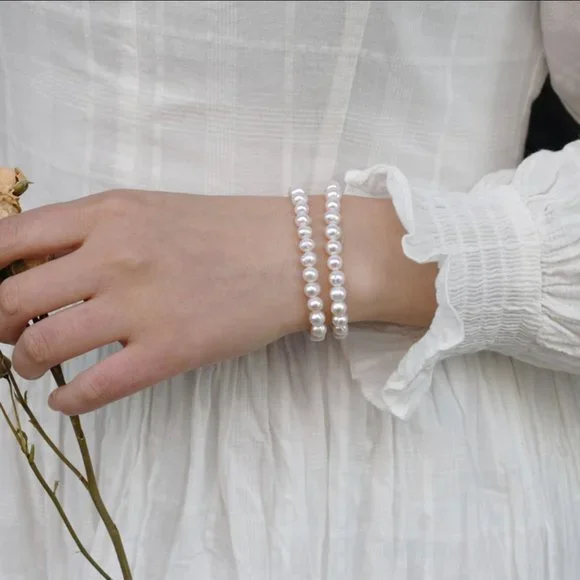 Genuine White Pearl Stretch Bracelet - Picture 6 of 13